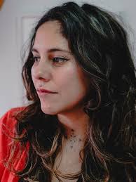 Tuvimos una hermosa sesión de fotos y quedaron increíbles 💜 siempre  agradecida de coincidir con personitas tan bacanes y grandes artistas 🌞 📸  @argonaut._ 📍 @silvestre.estudio