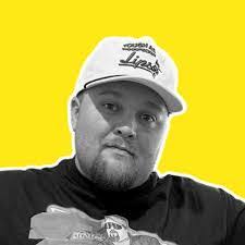 Chad Brewer's Instagram, Twitter & Facebook