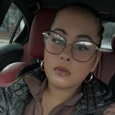 🫣🫣🫣 Where should I go for no spice at all??! #chickenwars ❤️