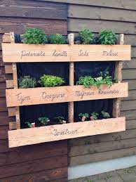 schutting decoratie 50 creatieve ideeen kruidentuinontwerp kruidentuin tuin ideeen