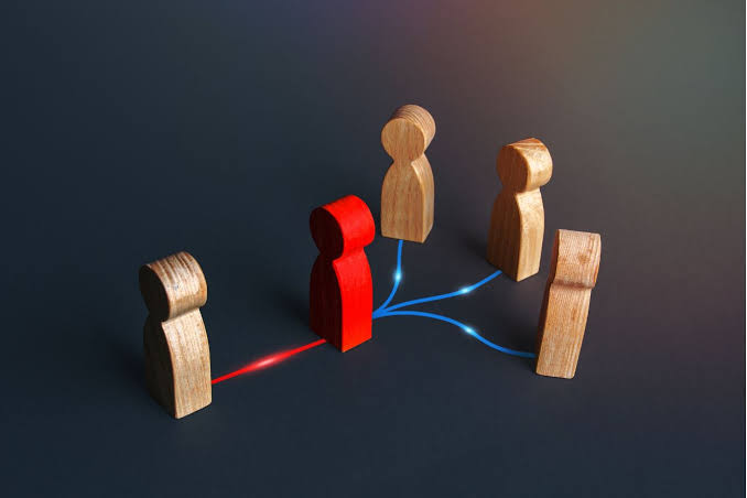 Contar con intermediarios para invertir