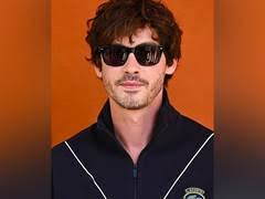 Zoya Akhtar, Farah Khan pen adorable birthday wishes for Farhan Akhtar