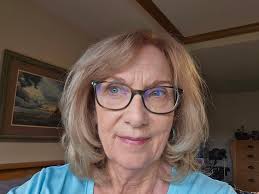 Do you have any similarity to a celebrity? Not me, I'm just a dull old lady  and the older I get the more I look like my sister. Which is a good