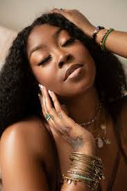 Nadine Duncan's Instagram, Twitter & Facebook