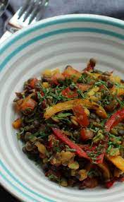 Recette Wok De Lentilles Et Legumes Croquants En Video Recette Recettes Wok Recette Idee Salade