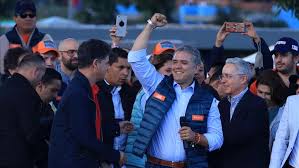 Partido colombia democratica | gobierno. Ivan Duque El Candidato Que Puntea En Las Encuestas En Colombia