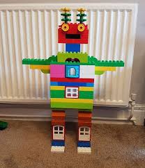 Keeping It Simple Today With A Robot Duplo Legogram Lego Robot Avec Images Idees Lego Lego Duplo Lego