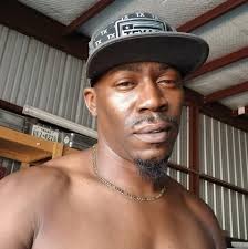 When she finally knows what she wants to eat 😊