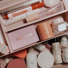 Skincare N Beauty Enthusiast On Instagram On Wednesday We Wear Pink A Combination Hair Skin And Makeup Products In A Pink In 2020 Glow Lotion Skin Care Wear Pink