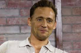 With tom hiddleston, sophia di martino, richard e. Schauspieler Tom Hiddleston 97 News Von Burgerreportern Zum Thema
