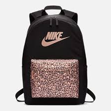 Black And Rose Gold Nike Backpack Front View Of Nike Heritage Animal Backpack In Black Black Metallic Gold Animal Backpacks Backpacks Classic Backpack