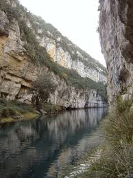 Gorges Et Grottes De Baudinard Grotte Galets Plage Gorges De Verdon