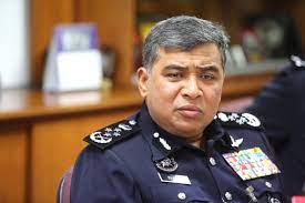 Although liow has never been seen together with mohamad fuzi, he has been. The Inspector General Of Malaysia S Police Force Is Catching Criminals On Twitter