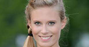 Blondynka": Julia Pietrucha na święta uciekła do Kalifornii