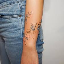 A tiny bunny and moon: Thank You Yusi Super Cute Idea Flower Flowertattoo Floraltattoo Forgetmenot Forget Me Wrap Around Wrist Tattoos Wrap Around Tattoo Flower Wrist Tattoos