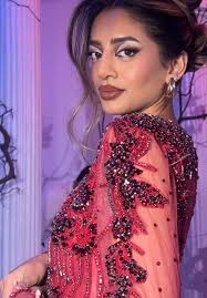 Ex Beauty Editor Glamour Magazine