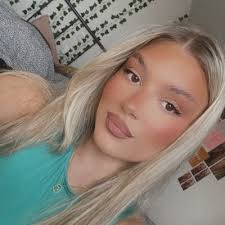 amelia shaw (@ameliashawxx)