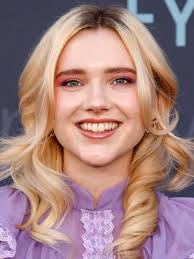 Pearl Dickson's Instagram, Twitter & Facebook