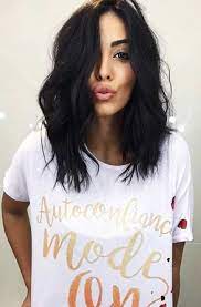 Royston blythe capelli corti, capelli neri, capelli lisci, acconciatura ordinata, acconciatura a scodella irregolare, taglio sfalsato, ciocche più lunghe da . Capelli Nero Corvino A Chi Stanno Bene Avvertenze E Consigli Capellistyle