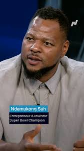 👏 It's not every day you get to visit the Fast Money set at MarketSite.  Nasdaq was thrilled to host #FastMoneyLive at MarketSite, a @CNBC fan event  welcoming 100+ fans from across