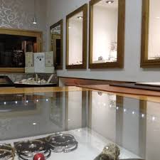 Vi trovate bottoni d'ambra usati come perle per una collana, fermagli inglesi del settecento che invece diventano delle spille, mentre la giada cinese chiude i fili di corallo di sciacca. Ø¹Ù…Ù„ÙŠØ© ØµÙ†Ø¹ Ø§Ù„Ø·Ø±ÙŠÙ‚ Ø­Ø§Ù†Ø© Ø§Ù„Ù…ØªØµÙØ­ Gioielli Oro Incenso E Mirra Placedumarche It
