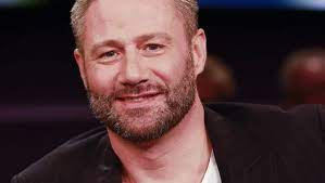 Don't forget to pick your mask flair and please subscribe! The Masked Singer Sanger Sasha Ist Der Neue Gast Promi