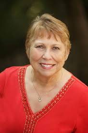 Sleigh Bells Ring: Bricker, Sandra, Sowell, Lynette, Scott, Barbara, Worth,  Lenora: 9781683700074: Amazon.com: Books