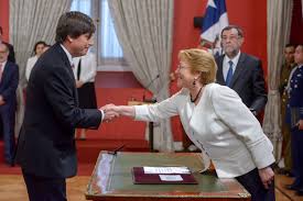 Un 49% de los consultados evalúa negativamente el cambio de gabinete. Archivo Presidenta De La Republica Realiza Cambio De Gabinete Donde Asume Como Nueva Vocera De Gobierno La Ministra Paula Narvaez 30976232281 2 Jpg Wikipedia La Enciclopedia Libre