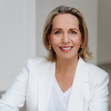 Sandra Zentner's Instagram, Twitter & Facebook