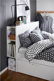 lit avec rangement petit espace chevet suspendu tete de lit et lit pont lit rangement tete de lit avec rangement tete de lit ikea