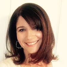 Nora Lynn's Instagram, Twitter & Facebook