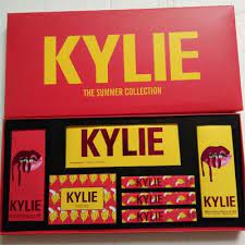 What kylie's summer collection reveals about her new lip reality. Cheap Mac Makeup Wholesale Mac Cosmetics Wholesale Online New Kylie Jenner The Summer Collection Bundle Kylie 051
