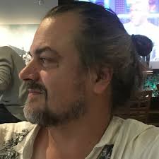 Stream Stephen Cluff music