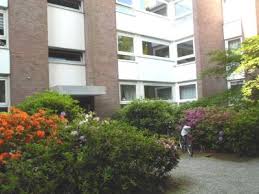 Lage die wohnung liegt neben dem aez und bietet eine tolle möglichkeit fürs shoppen. 4 Zimmer Wohnung Hamburg Poppenbuttel 4 Zimmer Wohnungen Mieten Kaufen