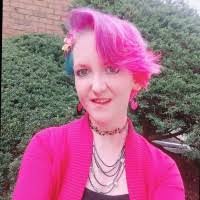 Evelyn Ehasz's Instagram, Twitter & Facebook