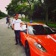 Maybe you would like to learn more about one of these? 10 Foto Azlan Typewriter Dengan Ferrari F430 Bernilai Rm2 Juta
