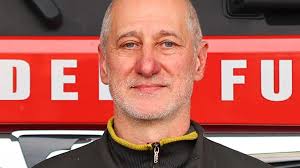 Marco Mugnaini va in pensione. Festa al comando dei vigili del fuoco