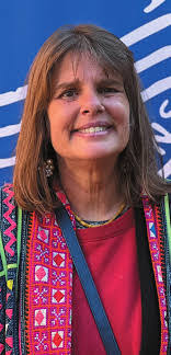 Diane Roby's Instagram, Twitter & Facebook