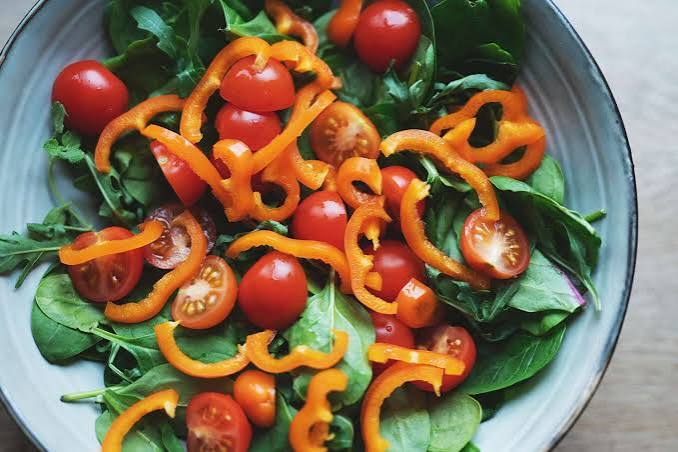 8 verdure che stimolano naturalmente la produzione di collagene per una pelle e articolazioni sane