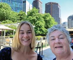 Elinor Campbell's Instagram, Twitter & Facebook