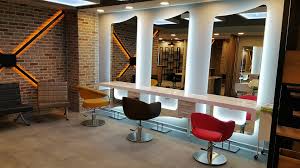 Bayan Kuafor Dekorasyonu Google Da Ara Kuaforler Dekor Dekorasyon