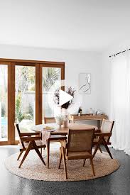 Ellie Bullen Of Elsa S Wholesome Life S Gold Coast Home En 2020 Meuble Salle A Manger Maison Mobilier De Salon