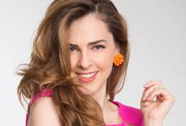 Rena morfi (ρένα μόρφη (σούλη ανατολή)). Faros Ale3androypolhs H Rena Morfh Twn Imam Baildi Mas Milaei Gia Th Nea Ths Persona Apo Ton Ebro H Katagwgh Toy Patera Ths