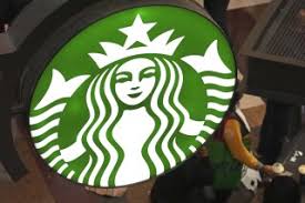พนักงาน Starbucks ฟ้องร้อง! ชุดยูนิฟอร์มใหม่ไม่จ่ายเงินชดเชย? - Imagen principal del artículo