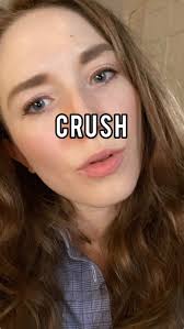 Zoe Levy (@zoelevycomedy)