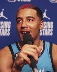 Arnold Vandunk's Instagram, Twitter & Facebook