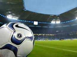 Berapa lama permainan sepak bola? Sejarah Permainan Sepak Bola Beserta Peraturan Formasi Ukuran Lapangan Teknik Sepak Bola Bukubiruku