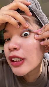 Lash Extensions Tutorial: Cluster Lashes Guide