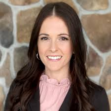 We're excited to welcome two new team members to the Graphcom team! Oli  Marron joins Graphcom as our new Administrative Assistant. Oli does a lot  of writing, drawing, and illustrating. They enjoy