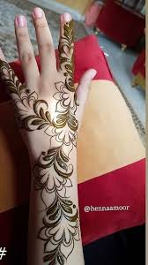 Pin By Mubina On Pakistani Henna Designs In 2020 Henna Flower Designs Rose Mehndi Designs Mehndi Designs
